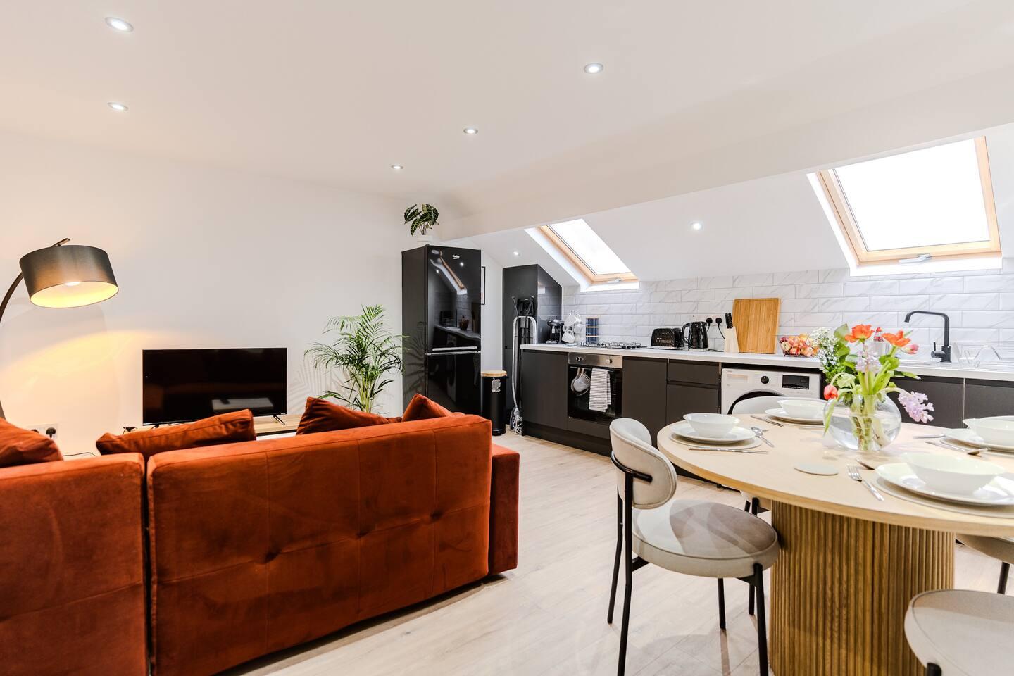 Stunning Sky view 2 BR Flat - Free WIFI, Parking2