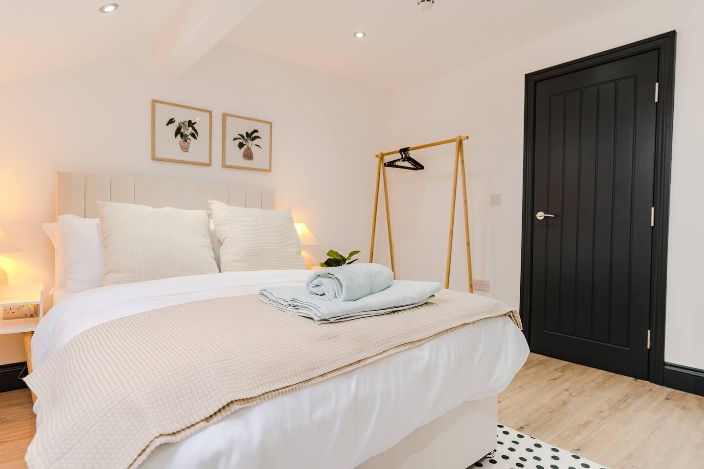 Stunning Sky view 2 BR Flat - Free WIFI, Parking3