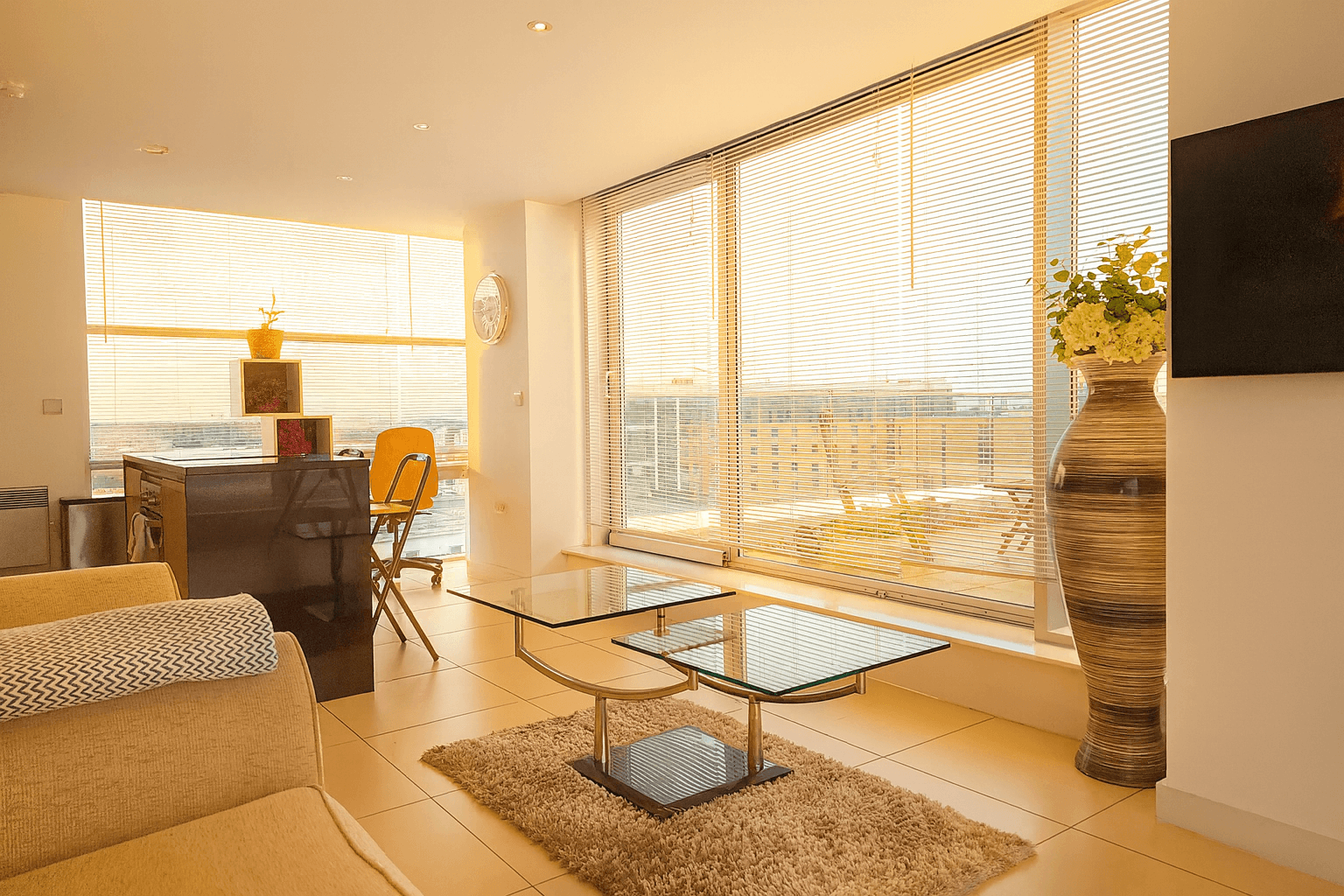 2 Bedroom Duplex Penthouse in LVP City Centre5