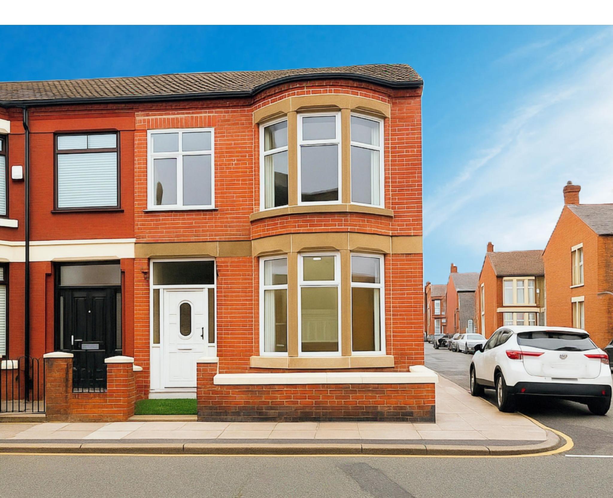 4-BR Liverpool House: Free Parking & Self Check-in