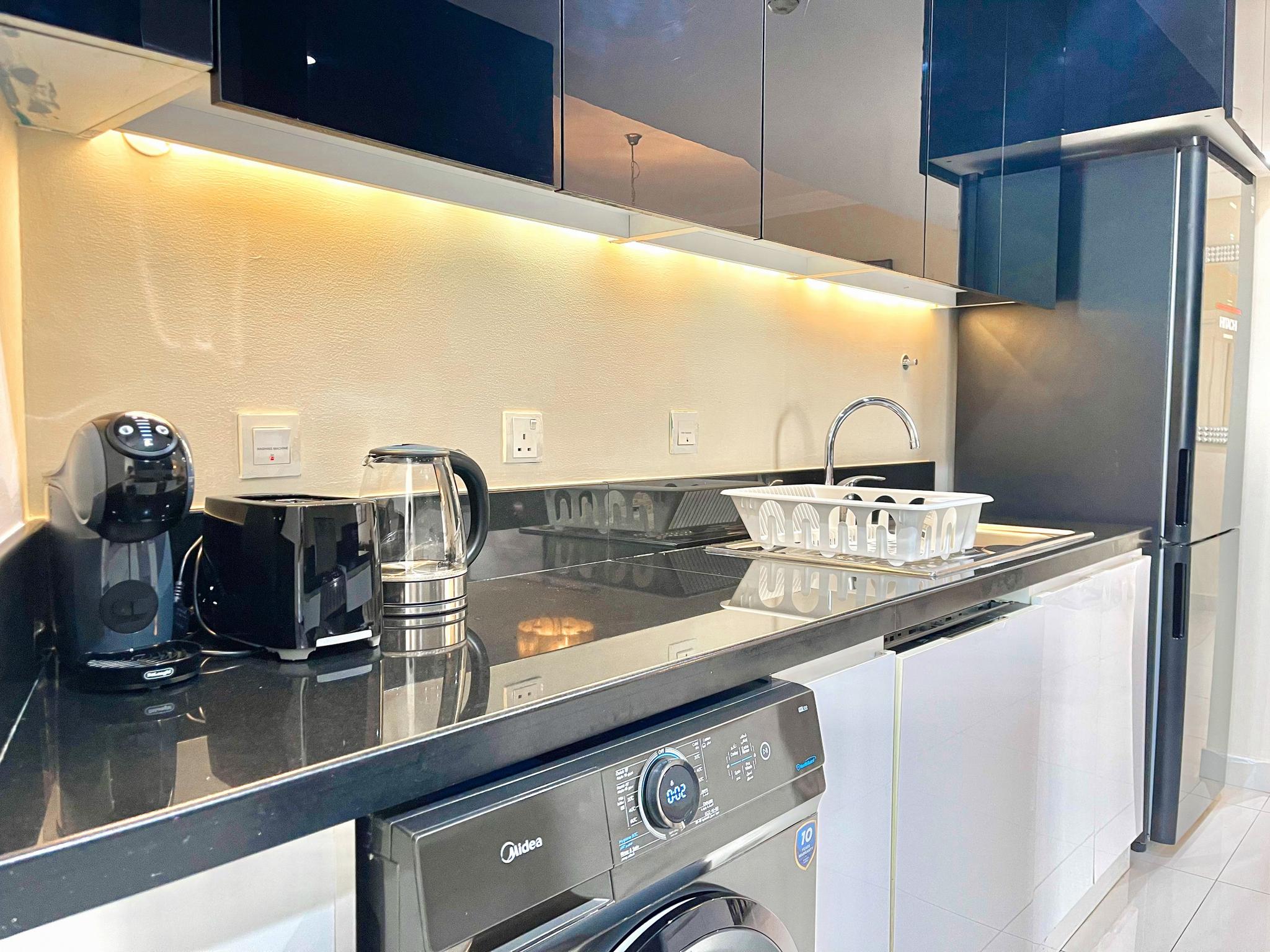 2 Bedroom Apt in Damac Capital Bay by Luxaura4