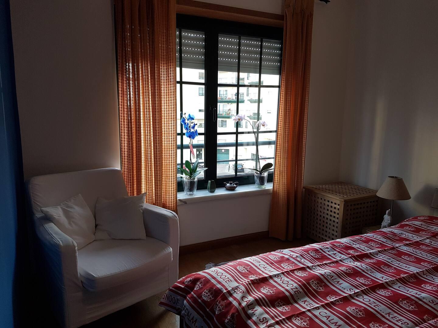 Quiet cozy Cascais balcony wifi parking 70sqm3