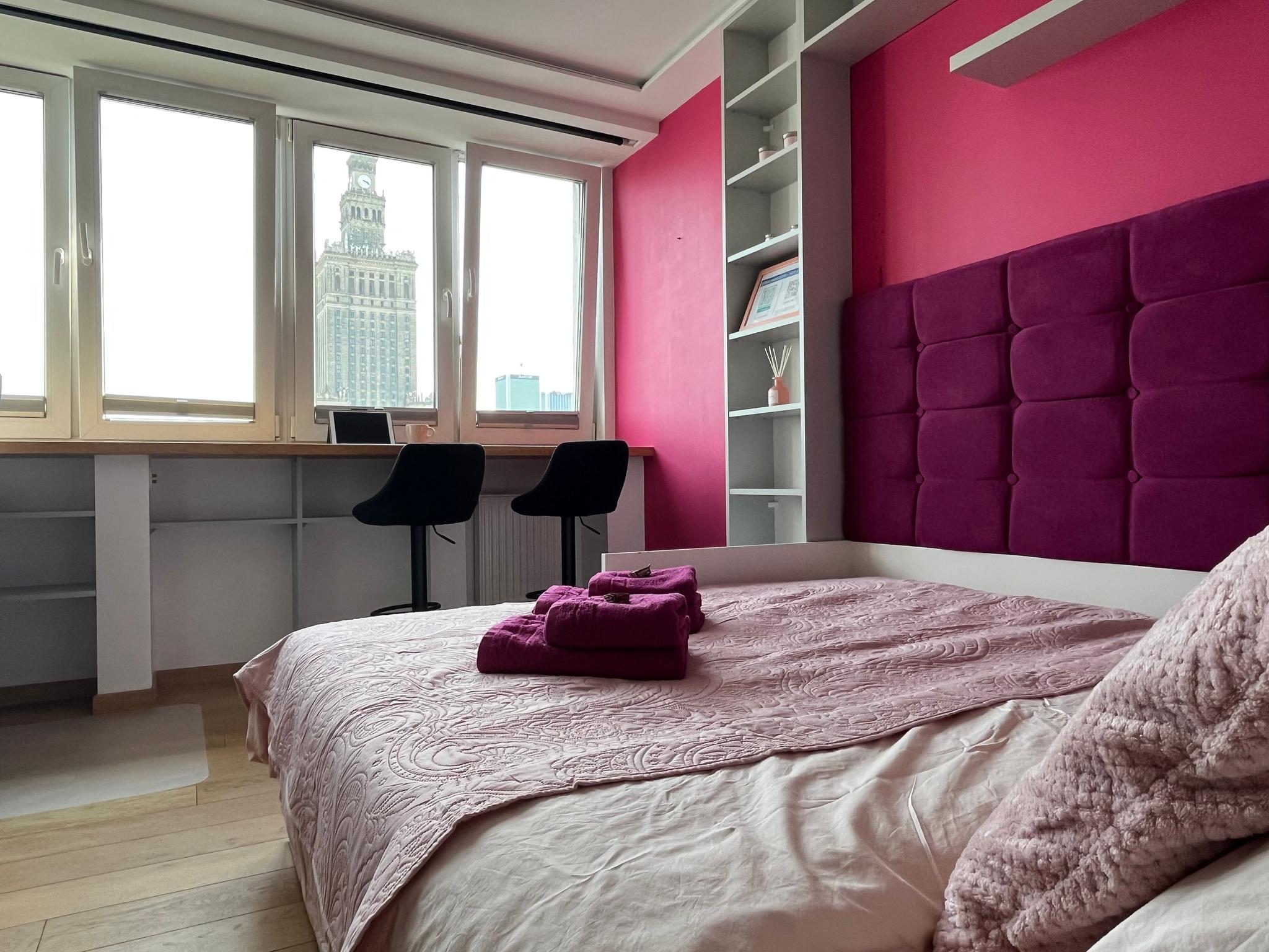 Pink VIEW City Center2