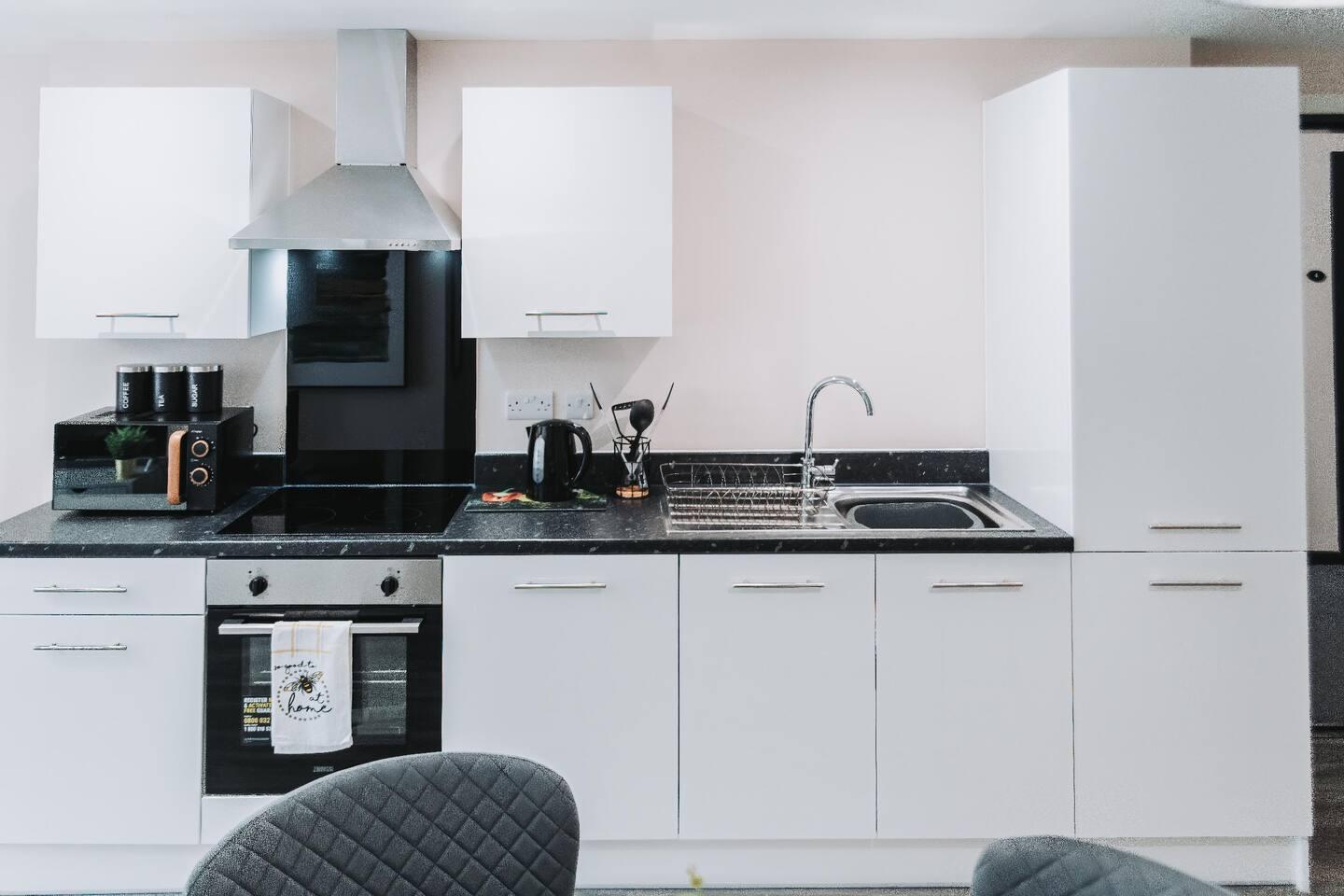 2Bed & 2Bath Apartment Nr Old Trafford+Parking5