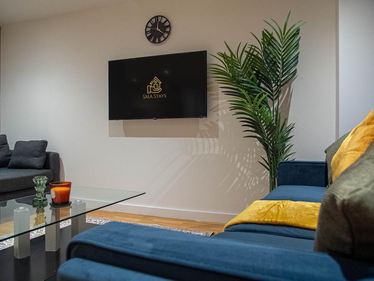 City Island Leeds | Stylish 2-Bed Apartment5