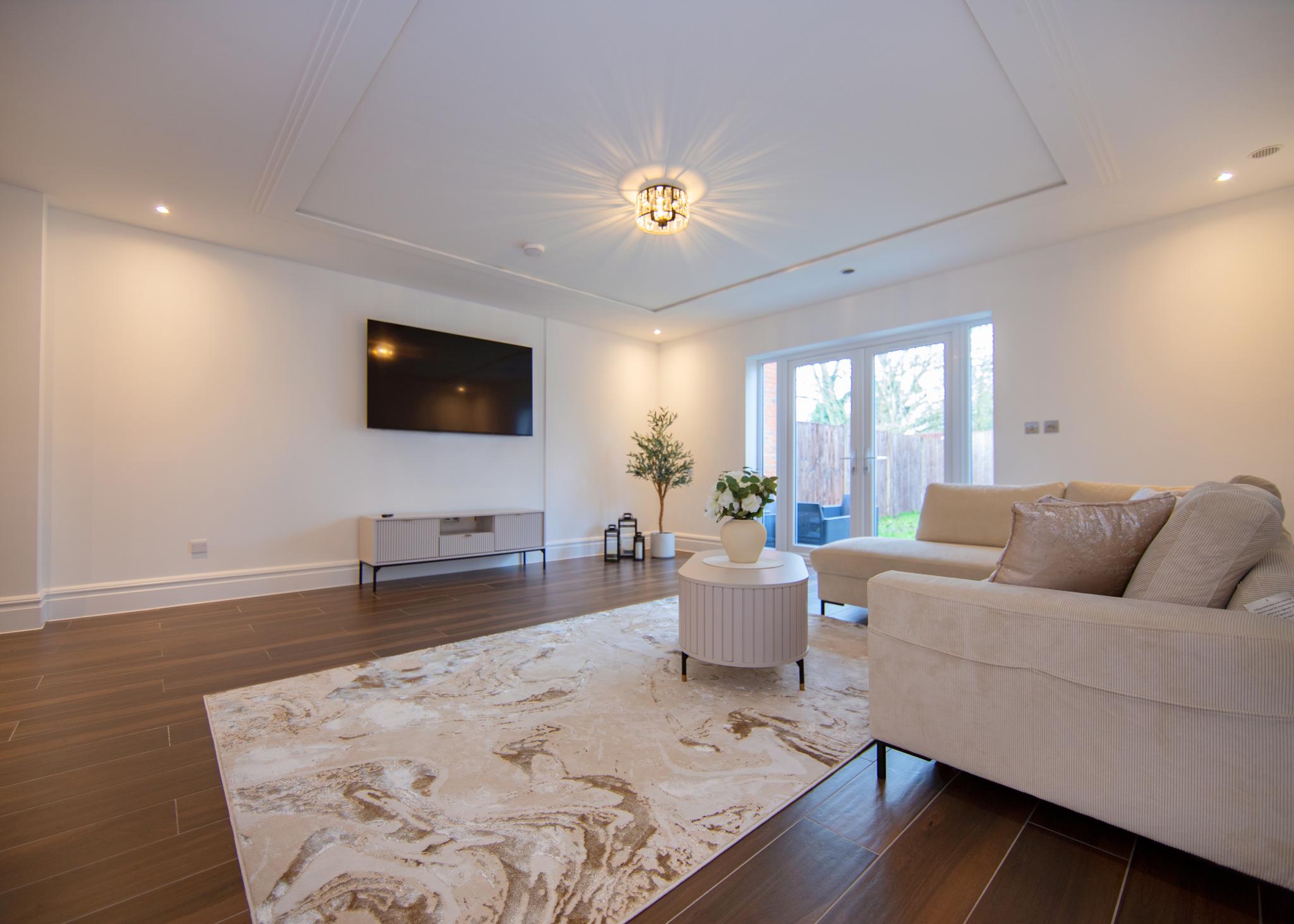 Beautiful 5 Bed House - Close to Windsor Castle!4