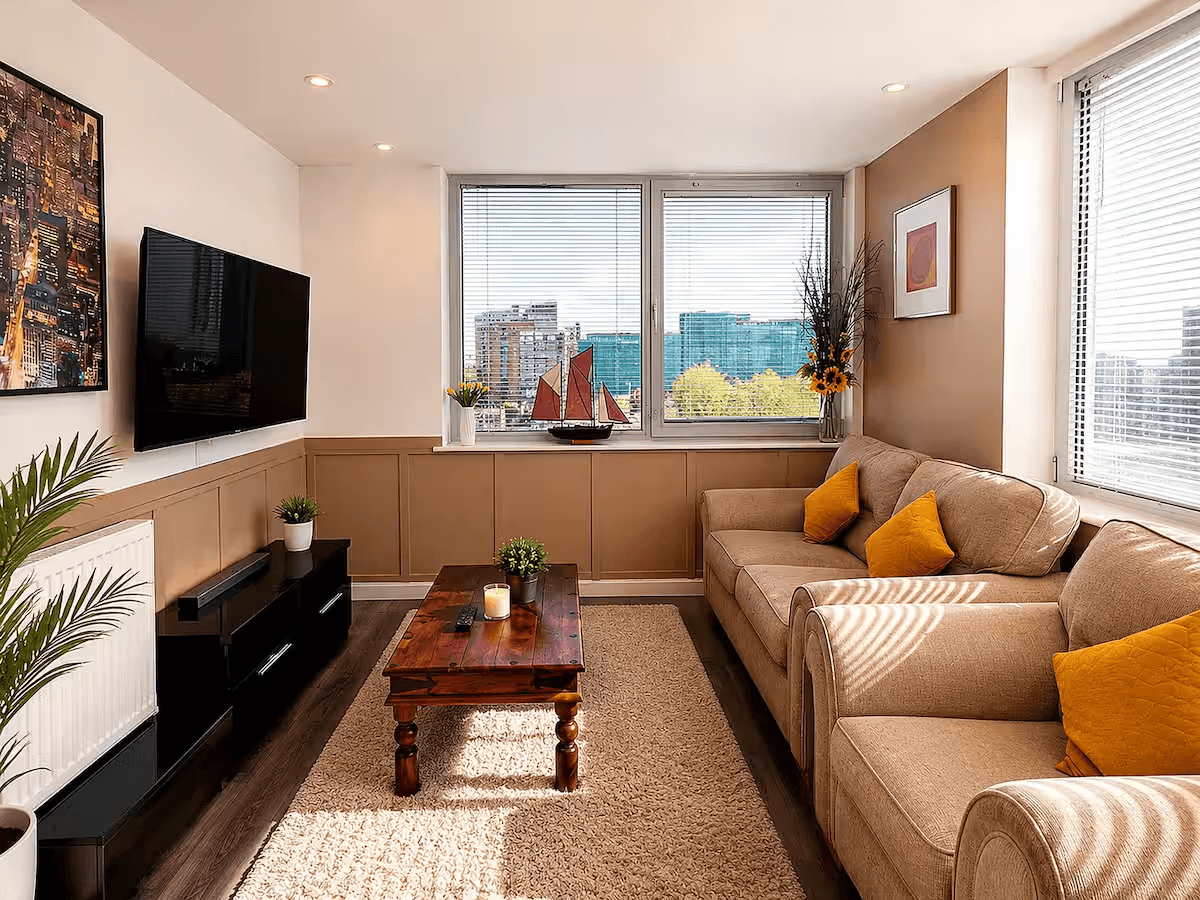 2-bedroom apartment in LVP City Centre w Parking