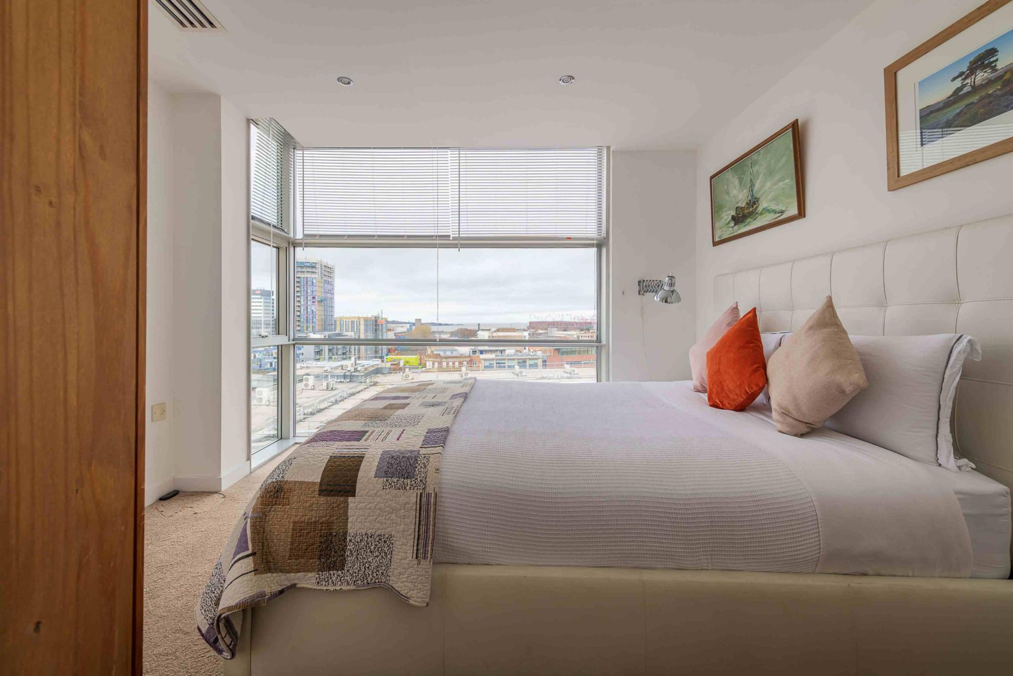 2 Bedroom Duplex Penthouse in LVP City Centre5